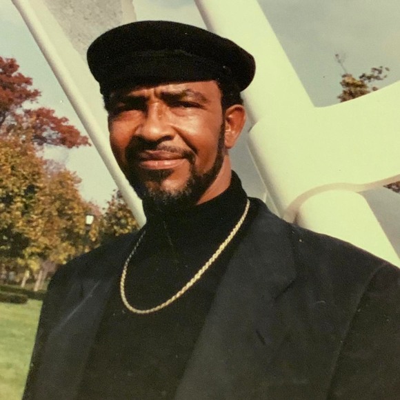 Meet your Posher, Nassor - Picture 1 of 1